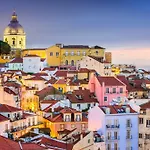 Xavier - Alfama River View * Lisboa