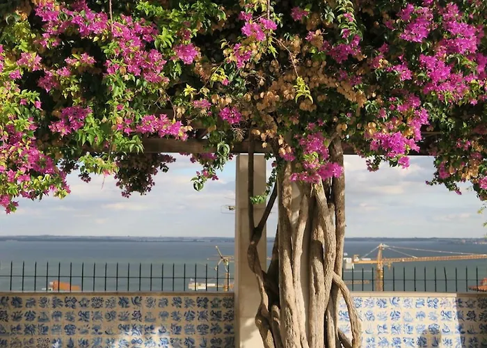 Xavier - Alfama River View * Lisboa